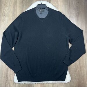 NWOT Nordstrom 100% cashmere v neck sweater